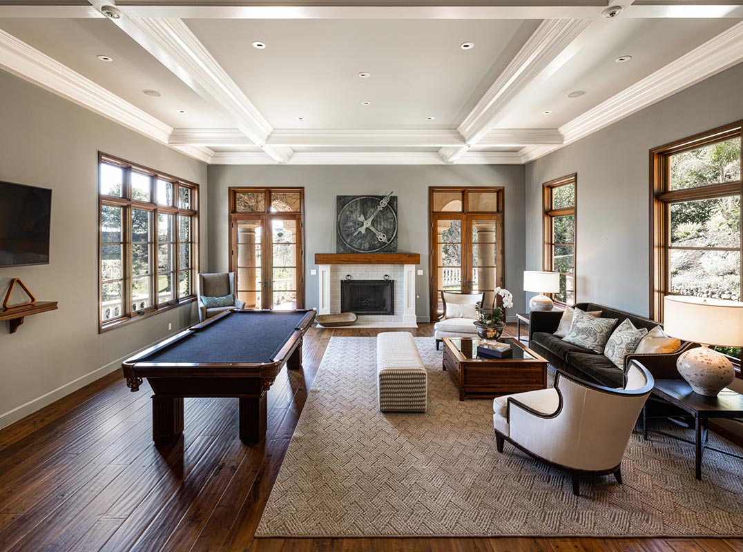 Beautifully Updated Mediterranean estate 